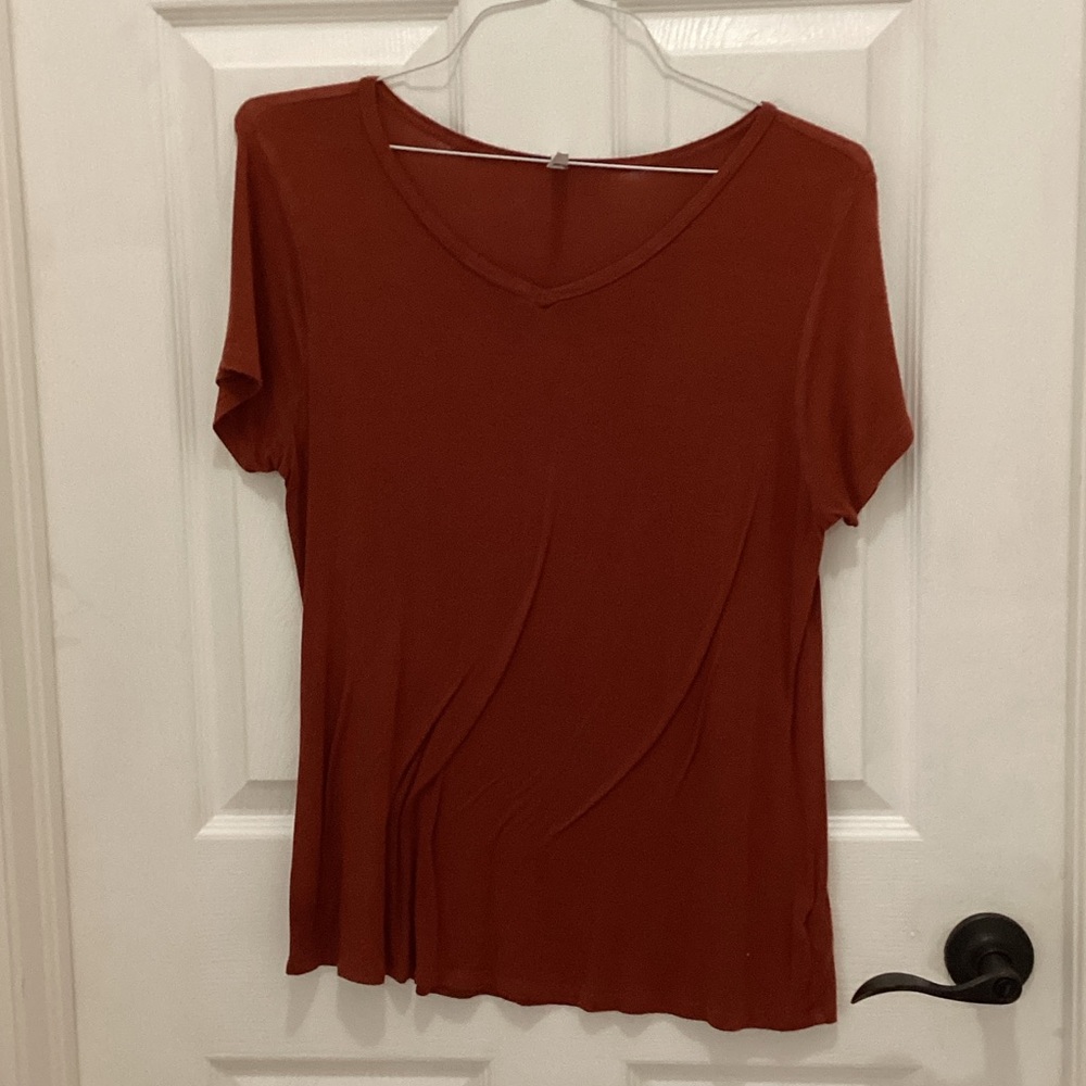 Active USA Burnt Orange V-Neck Short Sleeve Top